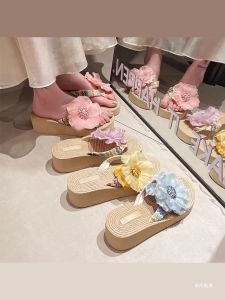 [Free Shipping] New Niche Wedge Heel Flip Flops For Women Summer Fashion Straw Flower Thick-Soled Vacation Beach Shoes