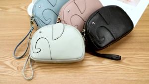 Top-grade cowhide elephant crossbody bag niche product ins Ladies Original design genuine leather shoulder bag for live streaming sales