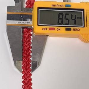 แบ่ง 2 เมตร  ดิ้นตะขาบ 9 มิล(8-9มิล)ดิ้นแถบสี ดิ้นตกแต่ง