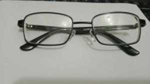 Kacamata Lensa Minus Pria dan Wanita Frame Besi -0.25 sampai -4.00 Kacamata Baca Jarak Jauh