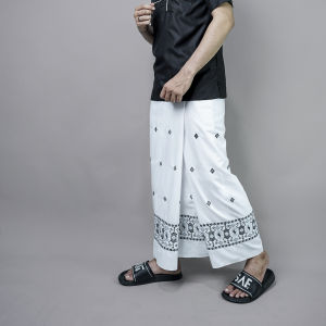Katsae - Sarung Bordir BALI Motif Timbul 100% Bordir Sarung Pria Dewasa Sarung Sholat