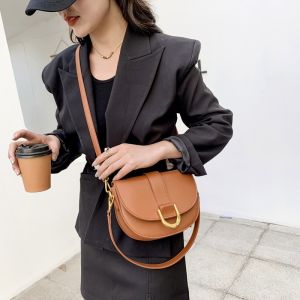 IELGY popular bag female Korean fashion trendy one-shoulder messenger bag western style saddle bag one-shoulder