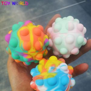ของเล่นซิลิโคนสีรุ้งลูกบาศก์คลายเครียด3D ของเล่นของเล่นบีบอัดของเล่นเพื่อผ่อนคลายความเครียดของเด็ก