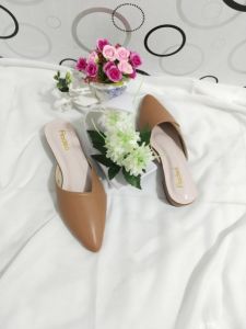 sepatu sandal wanita kekinian termurah/sandal wanita hak slip on 3cm Bapau polos 11