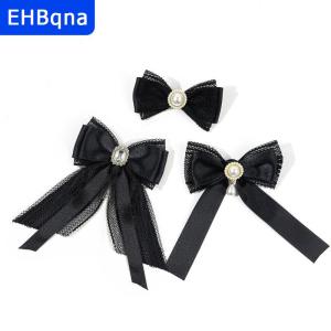 [COD] EHBqna SPORTS เข็มกลัดติดโบว์ลายลูกไม้ผ้าซาตินสีดำประดับตกแต่งเสื้อสไตล์นักศึกษา