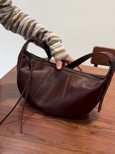 Genuine leather womens handbag top-grain cowhide crossbody bag casual crescent-shaped bag high-end saddle bag shoulder bag
