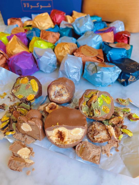 Dubai%20Patchi%20Sister%20Style%20Imported%20Middle%20East%20Food%20Chocolala%20Mixed%20Value%20Chocolate%20Gift%20Box%20-%20Image%204