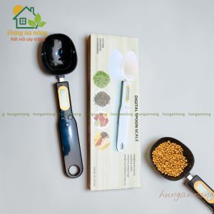 Cân điện tử bằng muỗng màu đen và trắng kèm pin cân được 300g-500g/0.1g