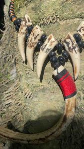 Kalung taring babi 17 cm replika variasi