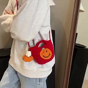 กระเป๋าถักไหมพรมแฮนด์เมดคริสต์มาสกระเป๋าผู้หญิงแบบใหม่กระเป๋าสะพายไหล่แฟชั่นแมทช์ลุคง่ายกระเป๋าสำเร็จรูปซานตาคลอส #988