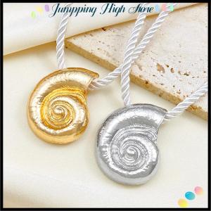 【Jumpping】 สร้อยคอกระดุมรูปหอยทะเลสำหรับวันหยุดฤดูร้อนที่ทันสมัยสำหรับผู้หญิงต่างหูเครื่องประดับแนวโบฮีเมียนขนาดใหญ่แนวชายหาดปาร์ตี้