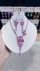 Trendy Butterfly Pendant Necklace Earrings For Women Engagement Fashion Jewelry Set Bridal Wedding Choker Party Accessories Gift