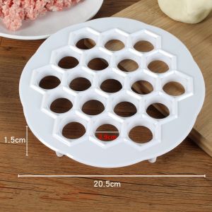 19 Holes Easy Dumpling Maker PP Dumplings Mold Dough Press Dumpling Mante Ravioli Pierogi Pelmeni Mold Maker KC0336