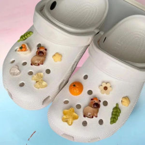 LYM 12PCS Hole Shoe Flower Decoration Beaver Hole Shoe Buckle DIY Capybara Resin Accessories High-End Feelings Parts