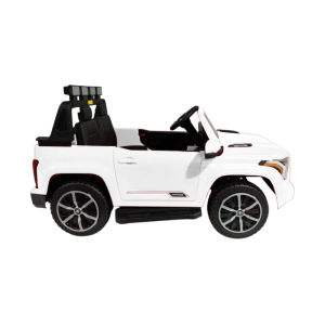 Children Toy รถแบตเตอรี่ รถไฟฟ้า รถของเล่น ลิขสิทธิ์แท้ TOYOTA มีเสียง มีไฟ สำหรับเด็ก No.4154