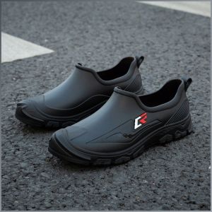 รองเท้ากันลื่น แฟชั่น มั่นคง รองเท้ากันฝนผู้ชาย กันฝน ซับในระบายอากาศ วันที่ฝนตก เลกกิ้ง ป้องกันโคลน