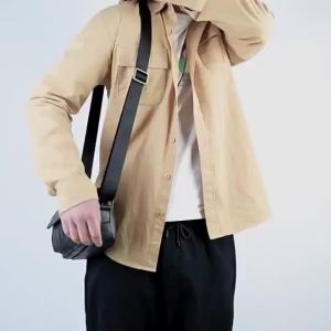 สไตล์ใหม่หนังแท้ผู้ชายกระเป๋า ผู้สื่อสาร ความรู้สึกระดับไฮเอนด์ชั้นแรก หนังวัว กระเป๋าสะพายแนวทแยงแบบพกพากระเป๋าหนัง