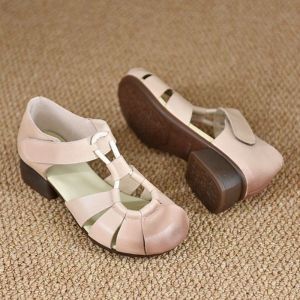 รองเท้าแตะหนังโรมันผู้หญิงบล็อกส้นเท้าคัตเอาท์รองเท้าผู้หญิงรองเท้าส้นต่ํารองเท้าแม่หลุมรองเท้า