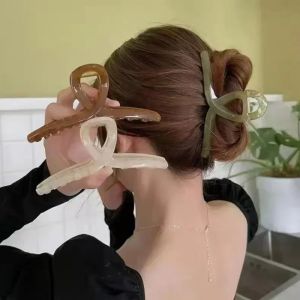 LIAOYING Korean Vintage Hair Claw Clip 13cm Large Size Jelly Fashion Shark Clip Daily Transparent Hairpin Women Girl Hair Accessory