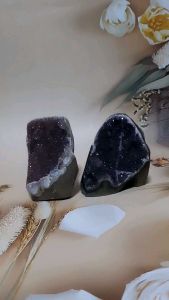 KRISTAL SG: Colour Crystal Geode. 彩晶镇