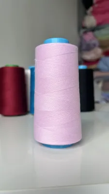 Cuộn chỉ may nhiều màu 3000m sợi 40/2 phù hợp máy may công nghiệp và gia đình.