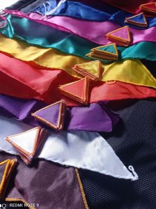 Paket 1 bendera + 10 bet barung