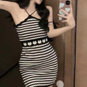 dandelia Premium / DRESS HALTER STRIPE 2656 / dres stripe import terbaru / dress lc karoke / dress garis / dress china / dress lc korean style / dress premium import / Mini Dress Halter Neck Striped