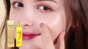 EELHOE Ginseng toner Reduces fine lines provides a moist and shiny finish is non-greasy easily absorbed and improves skin elasticity