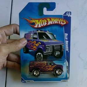 Diecast Hot Wheels Baja Breaker purple