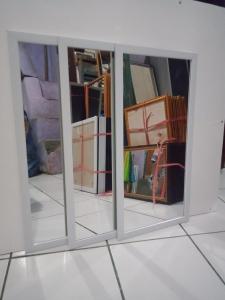 cermin dinding bingkai ukir uk 35x65/cermin dinding/miror/dekorasirumah/kaca