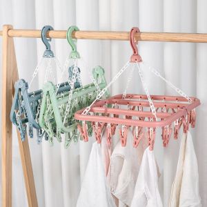 Móc Treo quần Áo Trẻ Em Treo Đồ Lót Tã Vớ Chống Bay Bằng Nhựa 32 Kẹp A1273