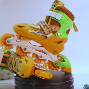 Giày Trượt Bộ Đầy Đủ Cho Trẻ Em Bé Trai Bé Gái Giày Trượt Patin Nội Tuyến Dành Cho Người Lớn Giày Trượt Patin Giày Trượt Patin Có Thể Điều Chỉnh Đèn Flash