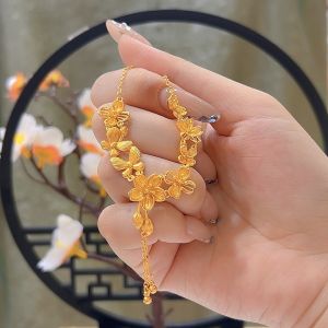 Gold-plated butterfly and floral tassel necklace gold Luxurious floral design for women elegant and fashionable long-lasting and does not fade