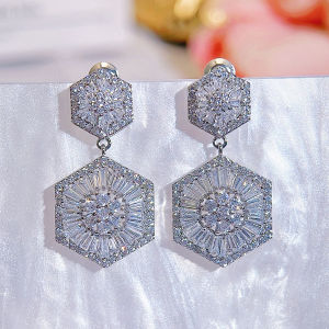 SEQUITO Exquisite Women Ear Jewelry Yellow Gold Plated Pave Setting Shiny AAAAA Cubic Zirconia Hexagon Shape Long Drop Earrings for Party SE954