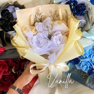 BUKET BUNGA 5 TANGKAI MAWAR PITA SATIN BUKET WISUDA/BUKET ULANG TAHUN WISUDA kado cewek hadiah annniversary