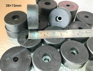 ยางฐานตู้ลำโพง ขนาด 37x15mm สำหรับขาตู้ลำโพง วัสดุยางแข็ง+แหวนเหล็กในตัว สวยแข็งแรงได้มาตรฐาน อุปกรณ์ตู้ลำโพง