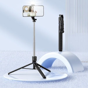 Selfie Tripod Portable Remote Bluetooth With LED Fill Light Selfie Stick 360° Bisa Disesuaikan