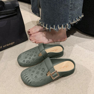 NDDshop คุ้มมาก รองเท้าแตะแฟชั่นคุณสาวๆ ดีไซน์หัวปิดเปิดส้น เพิ่มลูกเล่นด้วยตัวแต่งที่เป็นสายคาดงานดูดีมาก วัสดุใช้เป็นยางใช้งานทนทานทำความสะอาดง่ายด้วย พร้อมส่ง 4 สี กดกันได้เลย