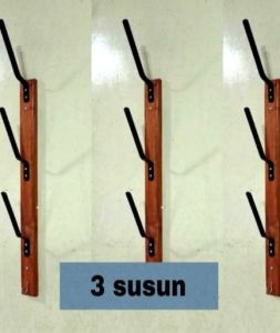 Cantolan helm dinding / Cantolan helm kekinian / Cantolan helm di motor / Cantolan helm ltd / Cantolan helm safety / Cantolan helm motor / besi Cantolan helm / Cantolan helm bogo / rak Cantolan helm / tempat Cantolan helm