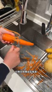 【Fast Shipping】3-in-1 Stainless Steel Peeler for Slicing & Peeling For Kitchen With Wooden Handle And Bottle Opener Cod