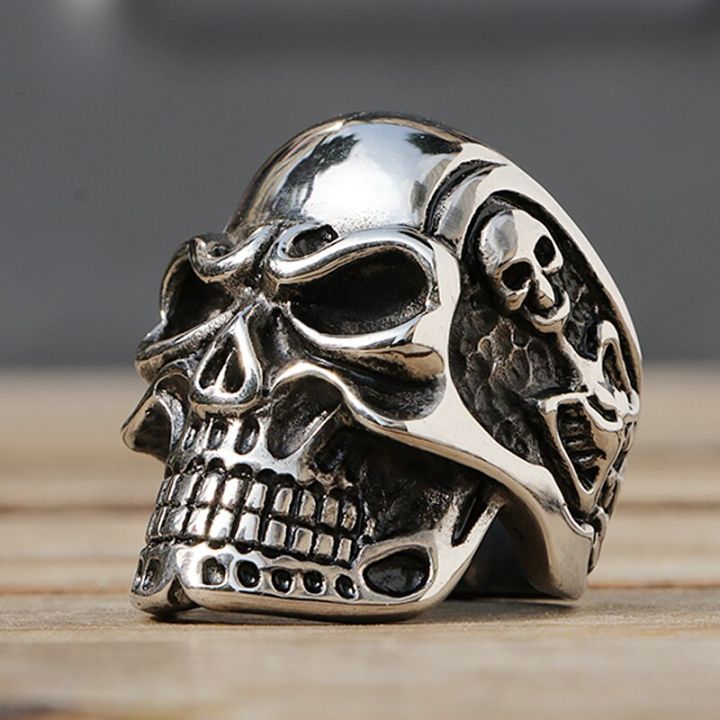 Titanium skull online ring