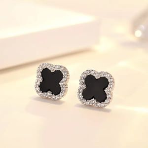 Kalung Clover Anting Titanium Anti Karat Emas Silver Necklace Clover Rantai Klavikula Four-Leaf Rantai Liontin Daun Fashion Perhiasan Wanita