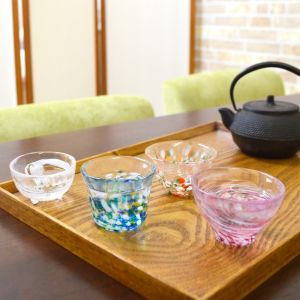 ☀️ MADE IN JAPAN ☀️ READY STOCK - Aderia Tsugaru Vidro of four seasons (Made in Japan) and warp wooden box. Sake cups.