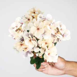 Hortensia Mini Cabang 5 Bunga Hydrangea Tanaman Artficial Silk Flower Hiasan Bucket Ruang Tamu Cafe Hotel Home Decor Pelaminan Pernikahan Import Murah Artifisial Premium Berkualitas