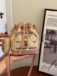 SFashionable Casual Cartoon Bucket Bag Womens Crossbody Shoulder Bag Trendy Korean Version North Bag New Arrival HandbagL728