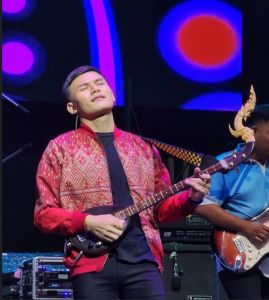 แจ็คเก็ตผ้าไทย  ผ้าฝ้ายทอลายทั้งผืน