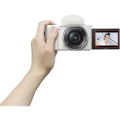 SONY ZV-E10 / Sony ZVE10 Kit 16-50mm / Kamera vlog ZV E10 Mirrorless . Garansi Resmi 1 Tahun Sony Indonesia. 