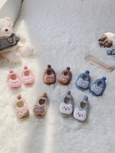 ถุงเท้ากันลื่นด้านล่างที่อ่อนนุ่มพื้นถุงเท้าหนาทารกแรกเกิดเด็กวัยหัดเดิน Prewalker สำหรับฤดูใบไม้ร่วงฤดูหนาวรองเท้าเด็กเดินน่ารัก