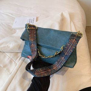 IELGY Ladies Large Capacity Chain Messenger Underarm Bag Retro Soft Leather Shoulder Messenger Bag