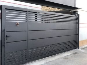 pagar rumah bukaan geser minialis bahan grc warna hitam terbaru